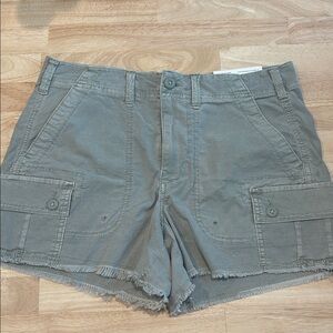 Casual Army Green Cargo Shorts